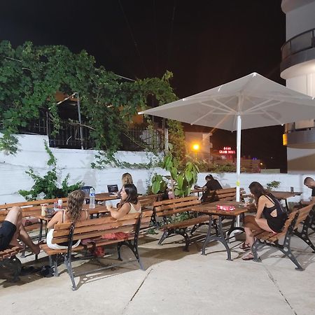 Hostel K13 Sarande Exterior photo