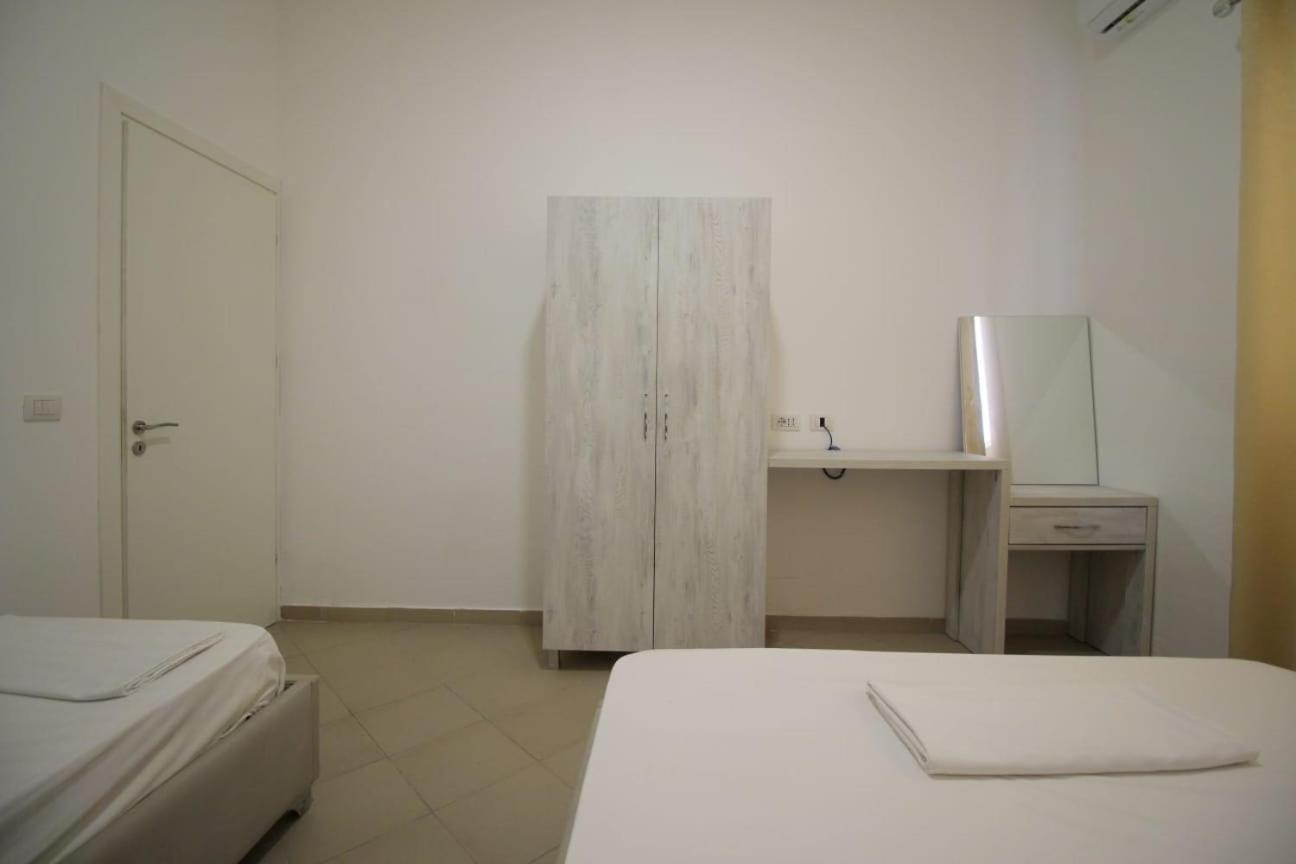 Hostel K13 Sarande Exterior photo