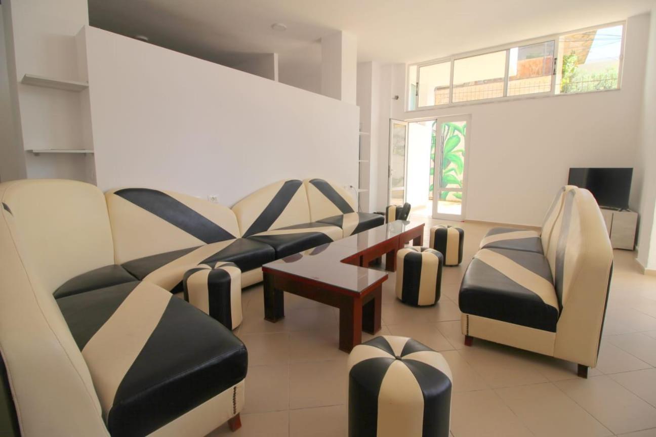 Hostel K13 Sarande Exterior photo